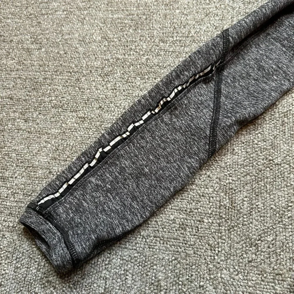 Lululemon Runner Long Sleeve in Heathered Grey w/ Reflectors Size 8